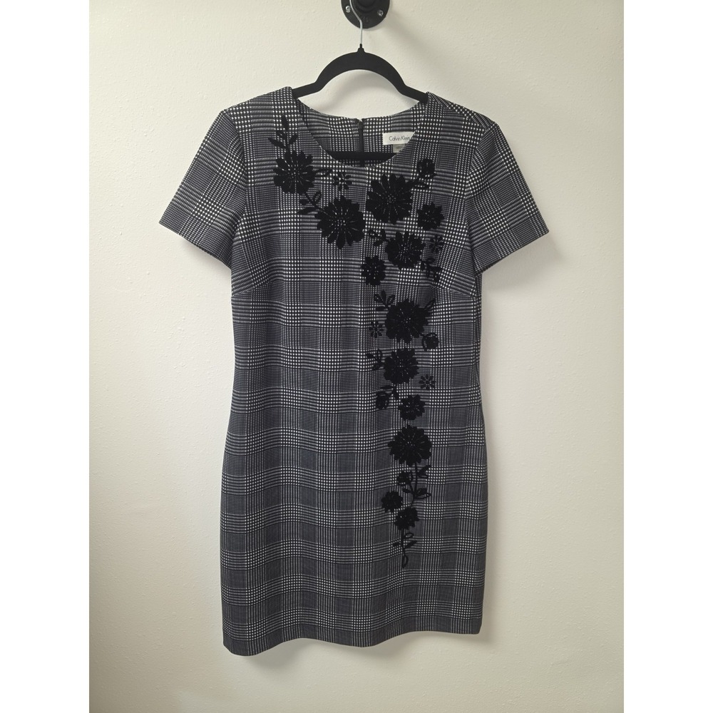 Calvin Klein Women's Plaid Sheath Dress Black Gray Floral Appliqué Size 10 - Picture 1 of 9